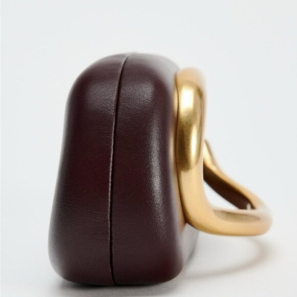 ZARA GOLD CLOSURE BOX CLUTCH - Picture 8 of 8